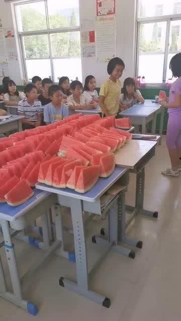 全班吃瓜全集,一场校园风云录