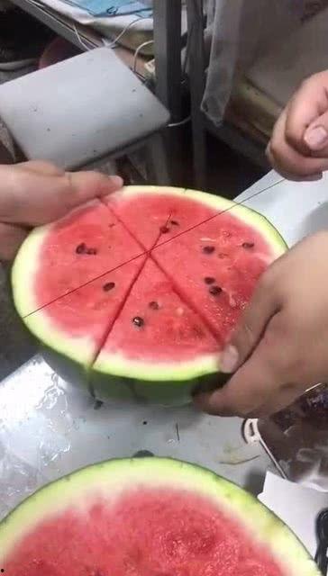 无刀怎么吃瓜,尽享夏日清凉